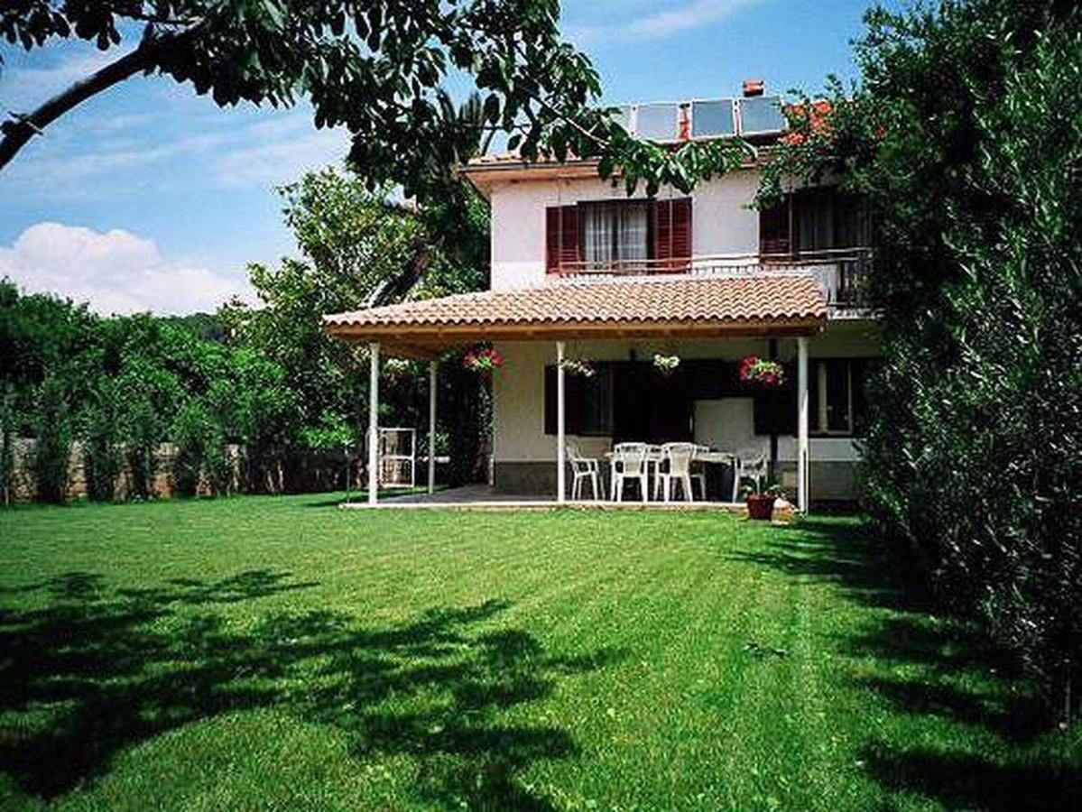 Hvar Guesthouse - Double Bedroom With Private Bathroom Jelsa (Hvar) Exterior foto