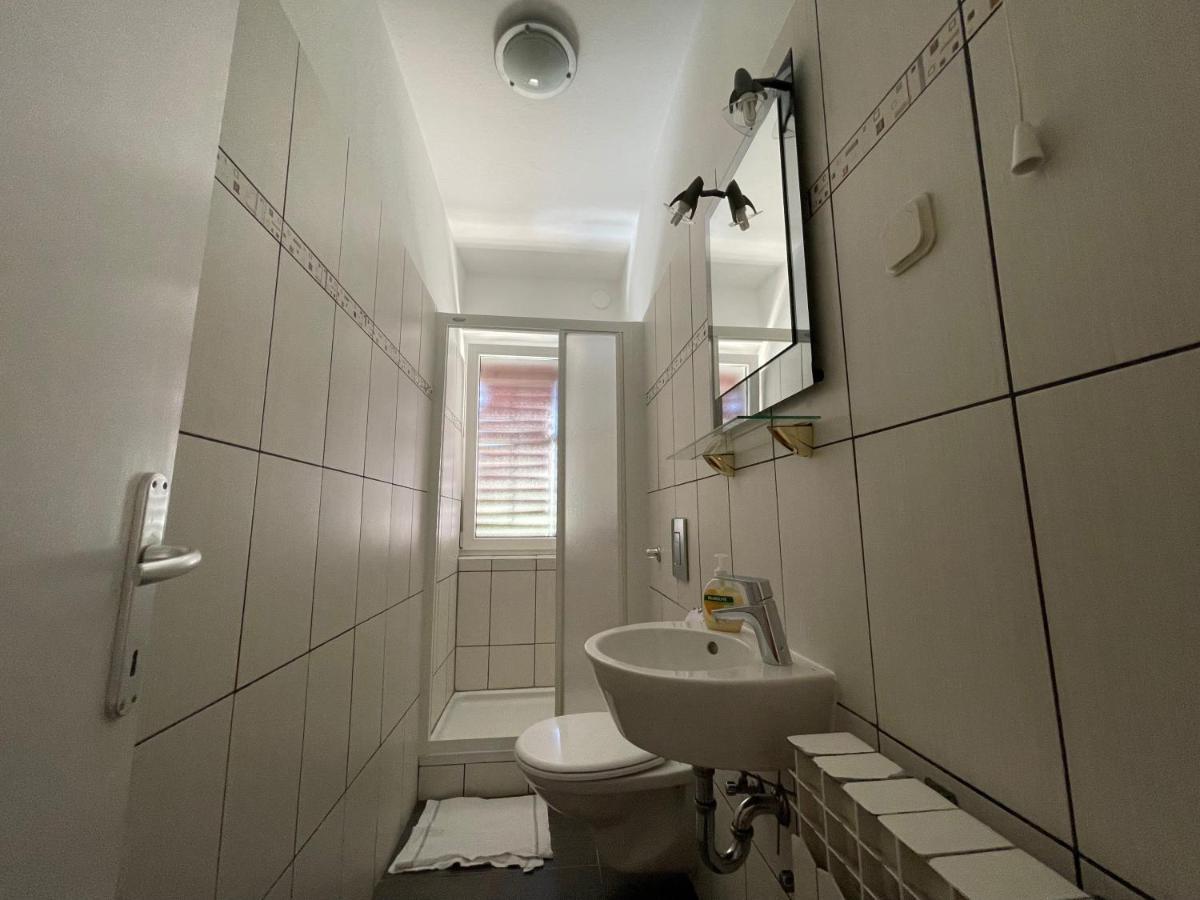 Hvar Guesthouse - Double Bedroom With Private Bathroom Jelsa (Hvar) Exterior foto